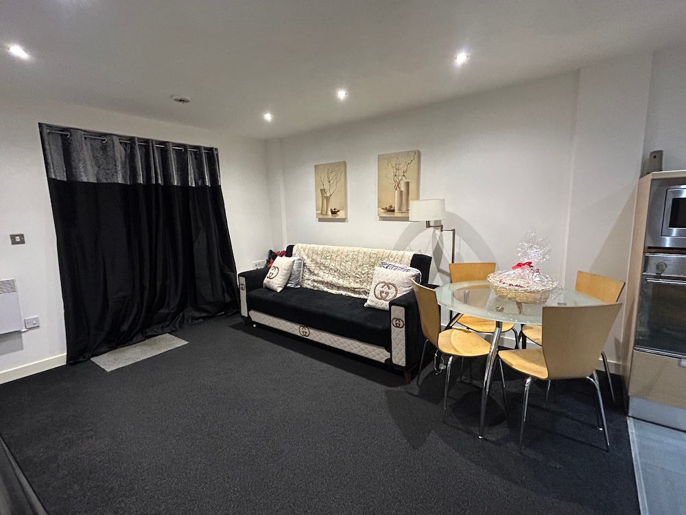 Cozy Apartment 5 min Walk From Manchester Arena