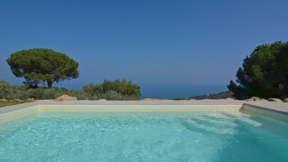 Villa Respiro 8 in Cefal view 2