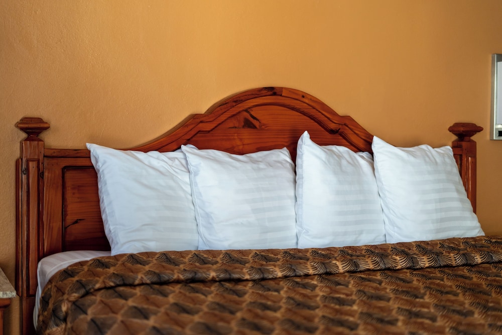 Santa Fe Vacations - King's Rest Court Inn - Property Image 48