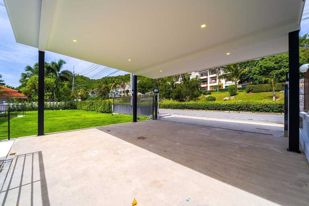 Modern Villa at Palm Hills GolfClub PH4B
