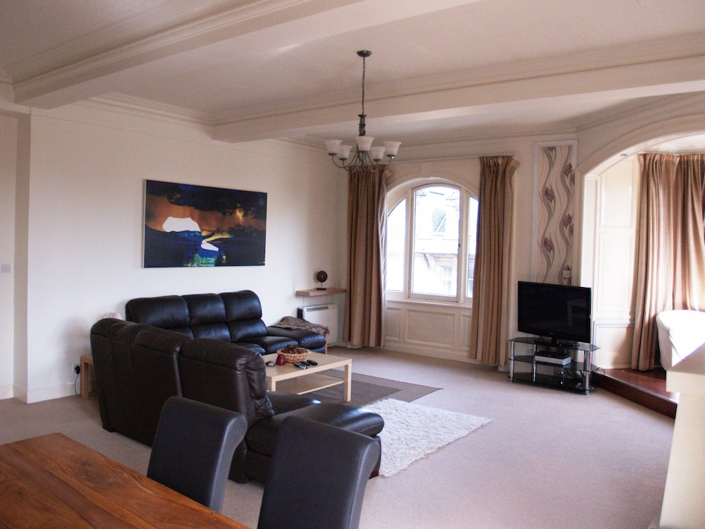 Royal Mile Mansions Apartment 27