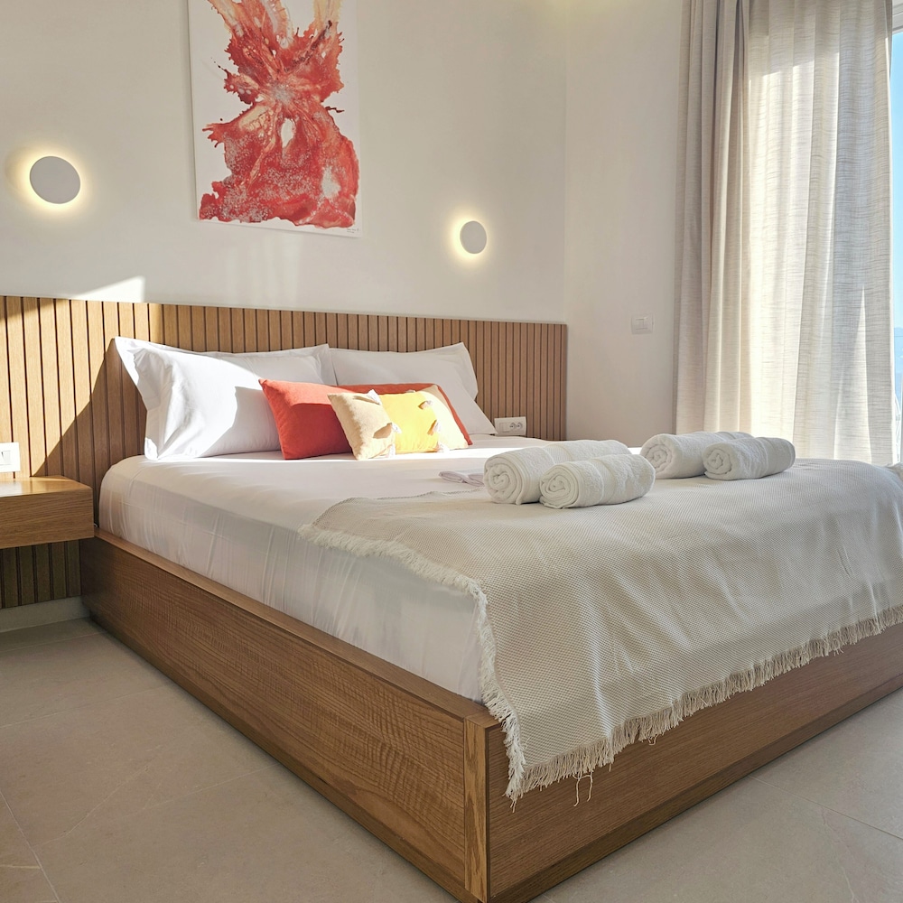 Ares Beachfront Luxury Rooms