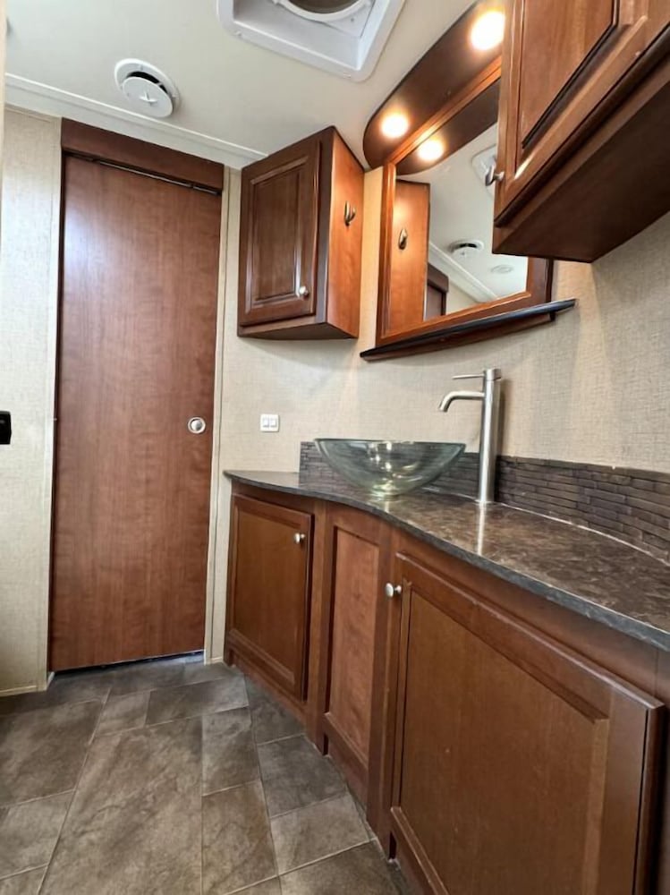 Prairie Junction Cabins Stettler