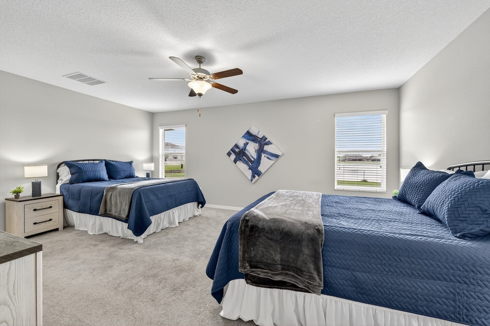 Spacious Getaway Near Apollo Beach 5 Bedroom Home
