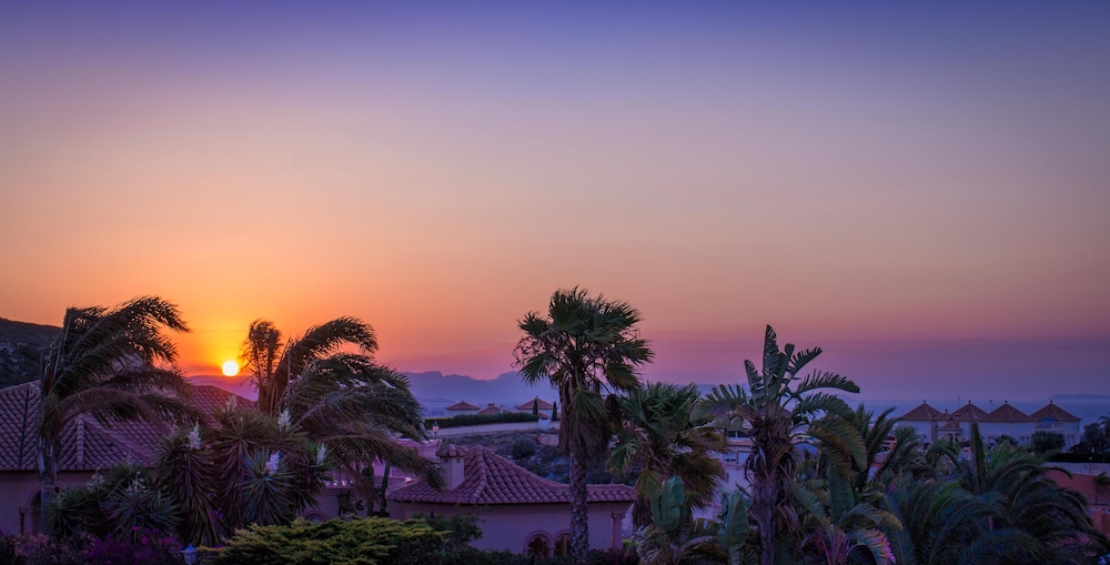 Villa el Palmar With 3 Bedrooms Close to the Beach