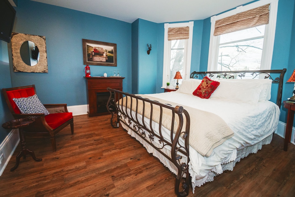 The Whitewater Inn