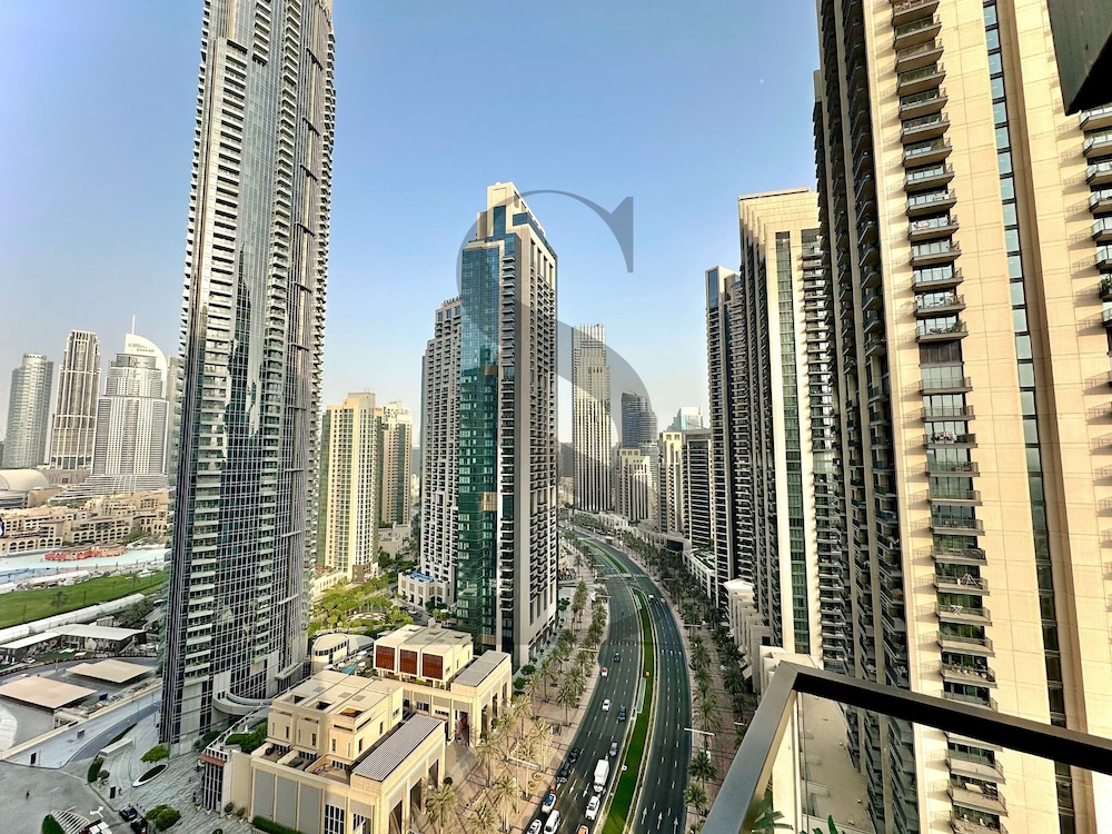 Burj Crown