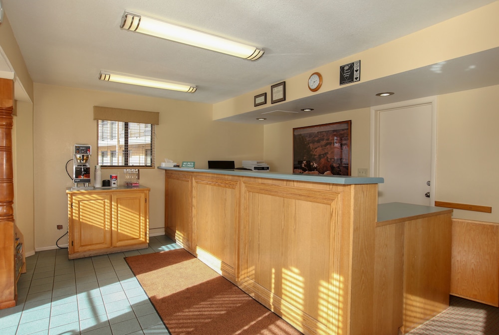 Budget Inn view 5