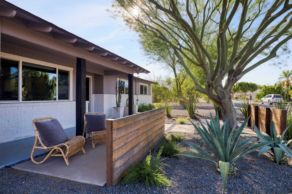 Near Camelback Mtn, Old Town, Trails, Golf + Spas w/ Pool, Hot Tub Camelback Casa by Avantstay