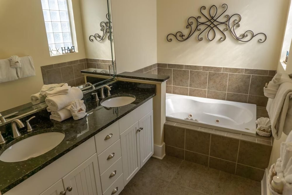 Miramar Beach Villa 113- The Sandpiper