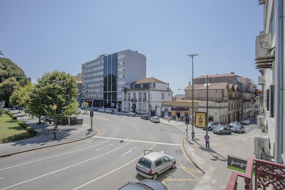 Liiiving in Porto-City View Apartment 1F