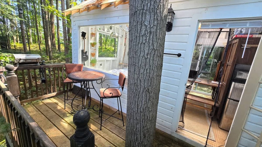 Private Island 5 Homes 2 Hottub Boat -sleeps 17