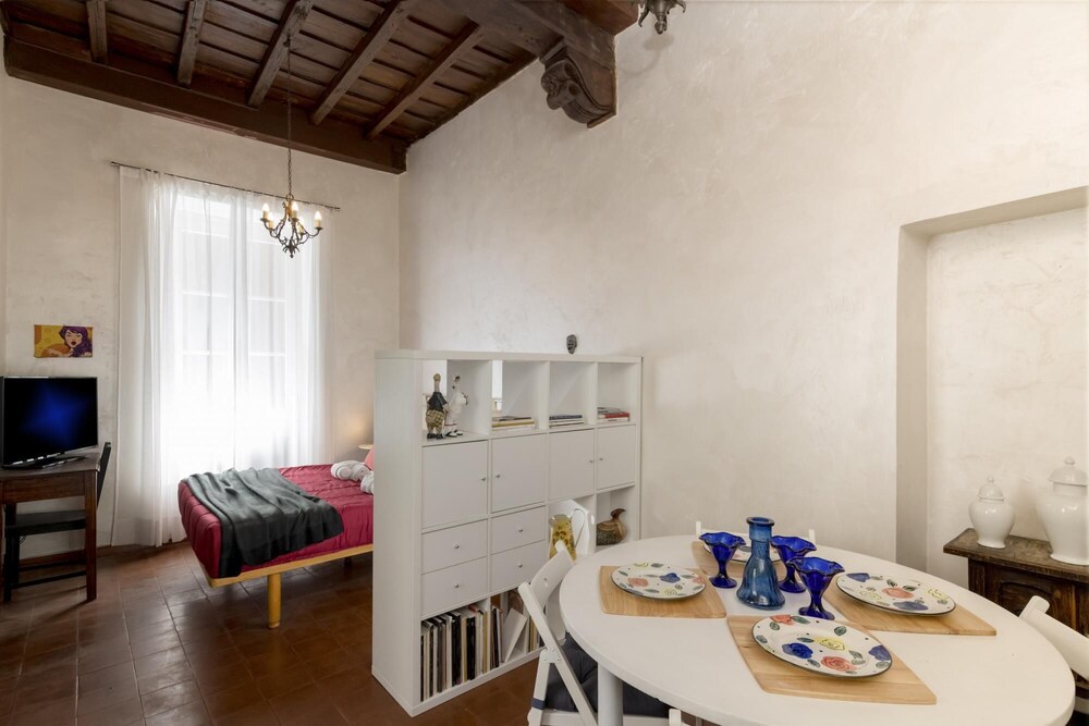 Giglio in Roma With 1 Bedrooms and 1 Bathrooms