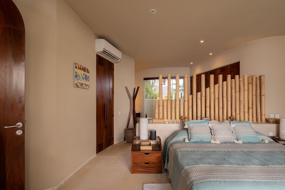 Punta Majahua Condos