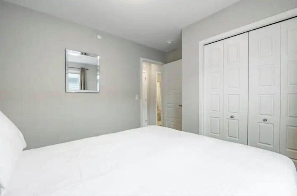 Luxury Modern Home - Livingstone