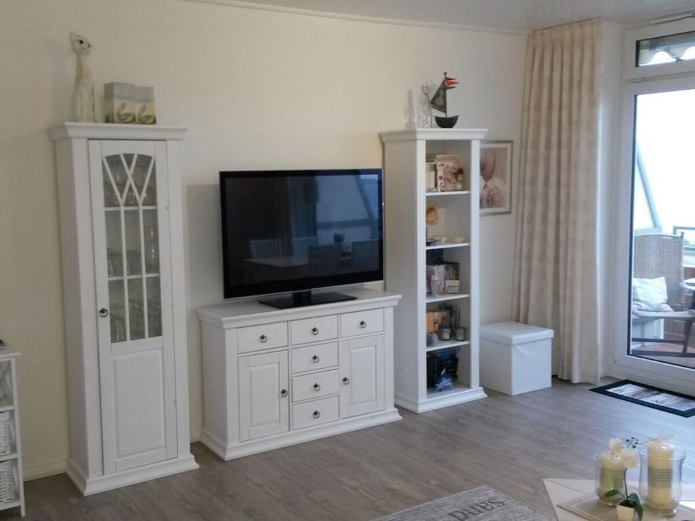 Sea View E&J Paul Comfortable Vacation Home