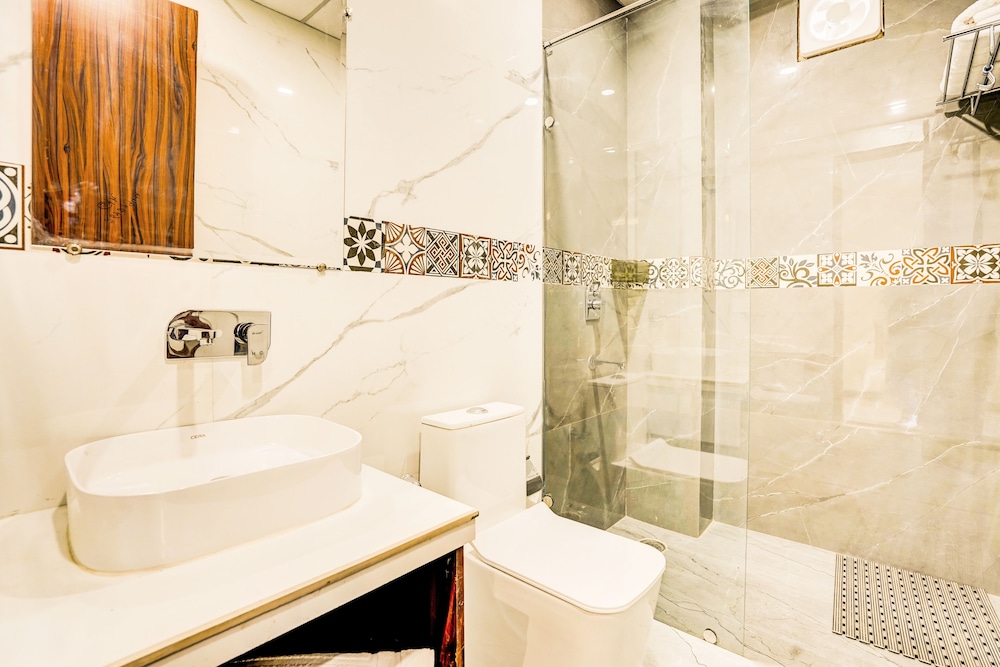 Alaya Stays Serene Woods Hotel Near Mall Road
