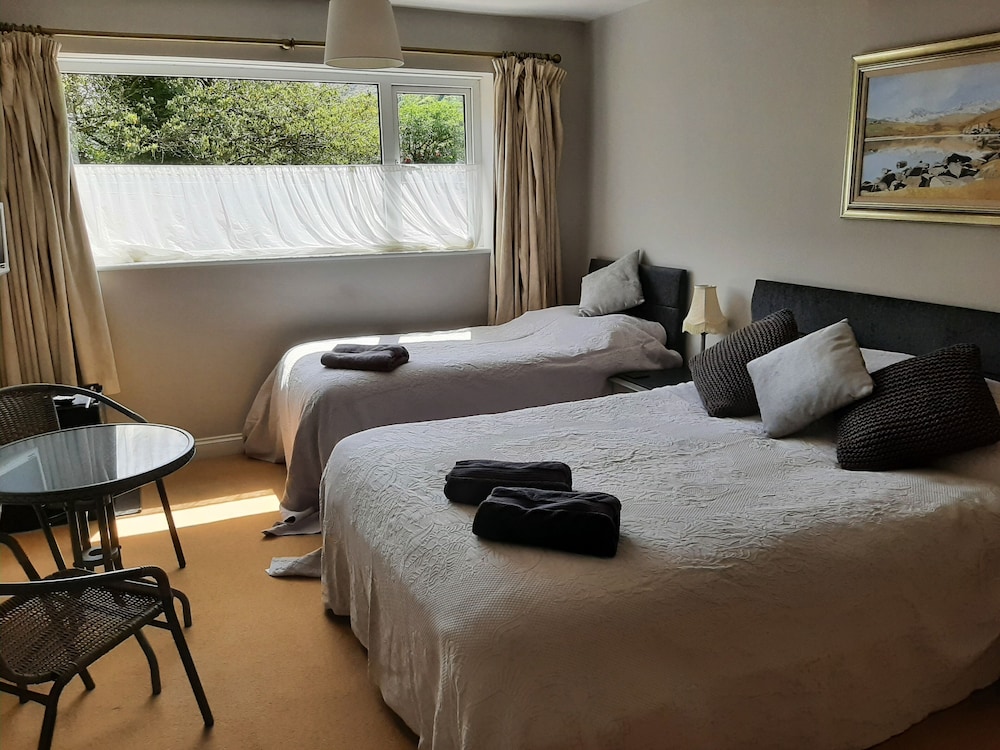 Caernarfon Vacations - Coach House - Property Image 5