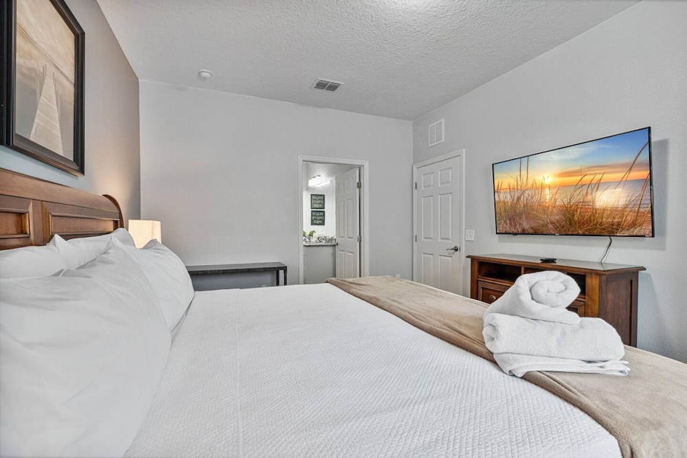 Amazing 3 Bdr House Near Disney - Lv22106