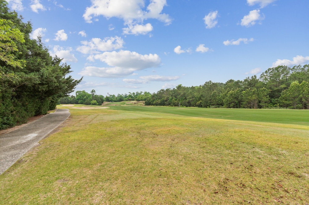 Havens On The Nine 2 Bedroom Condo