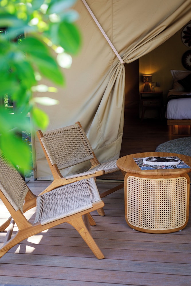 Barefoot Glamping