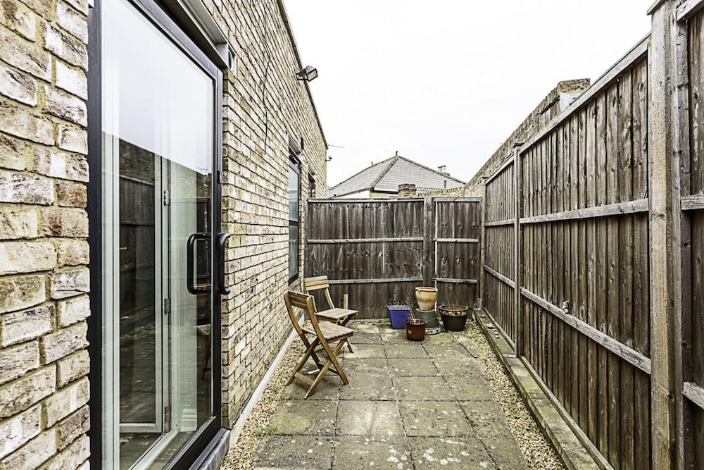 Gorgeous Roehampton Flat