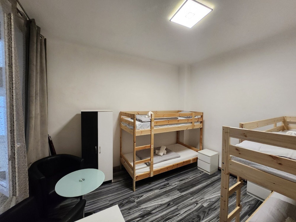 Small Apartment for Groups in City Centre