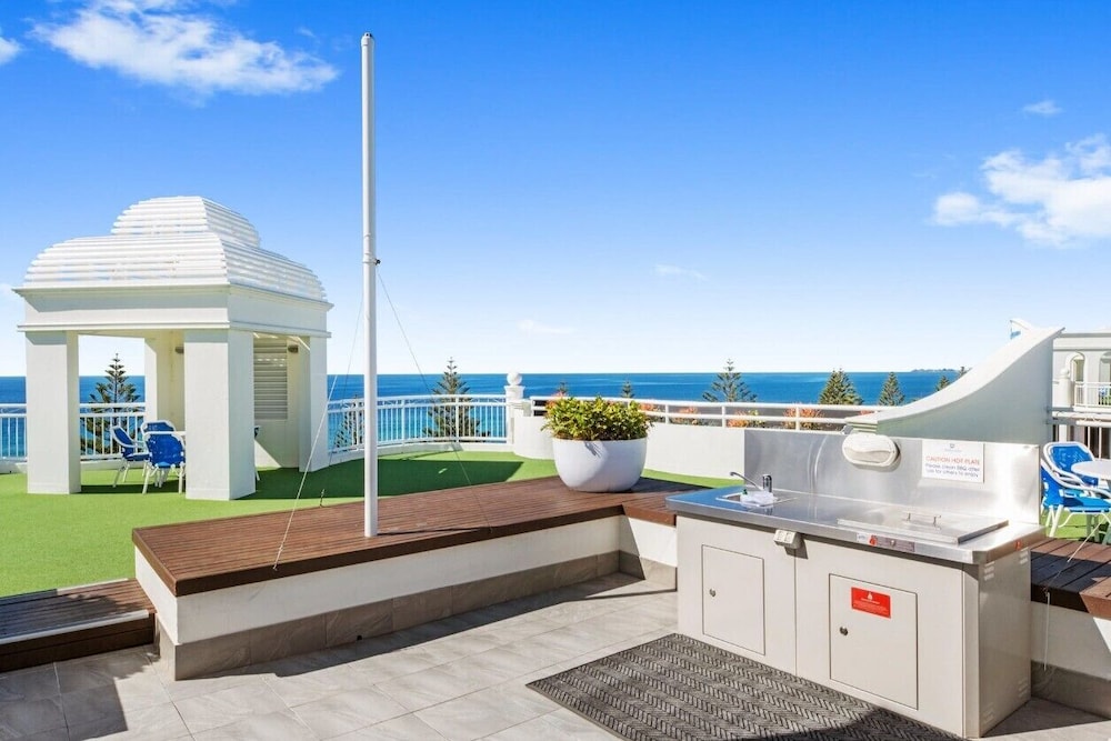 One BR Mediterranean Escape at Burleigh