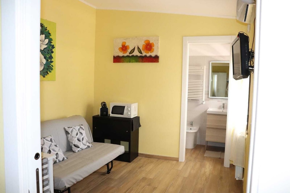 GH Orchidea view 3