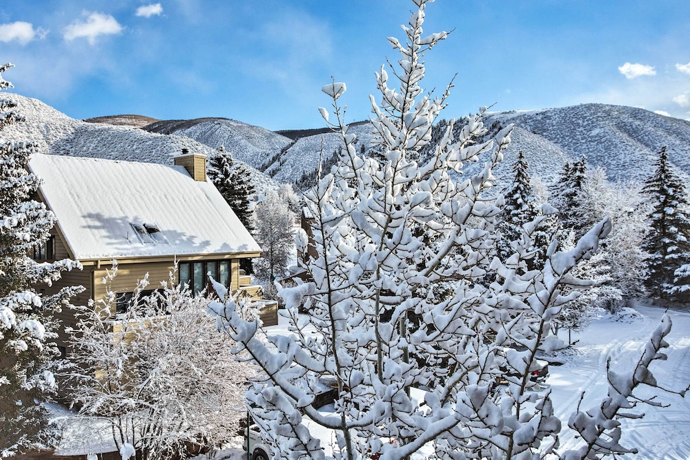 Colorado Escape w/ Pool Access & Mountain Views! view 5