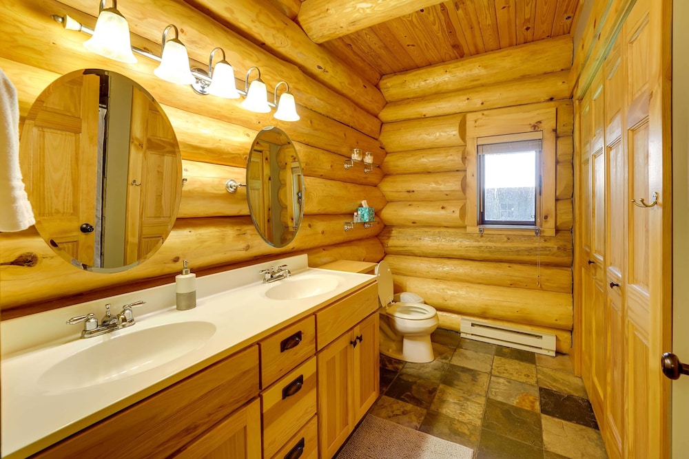 Secluded Log Cabin in NW Michigan: Hot Tub Deck - Property Image 18
