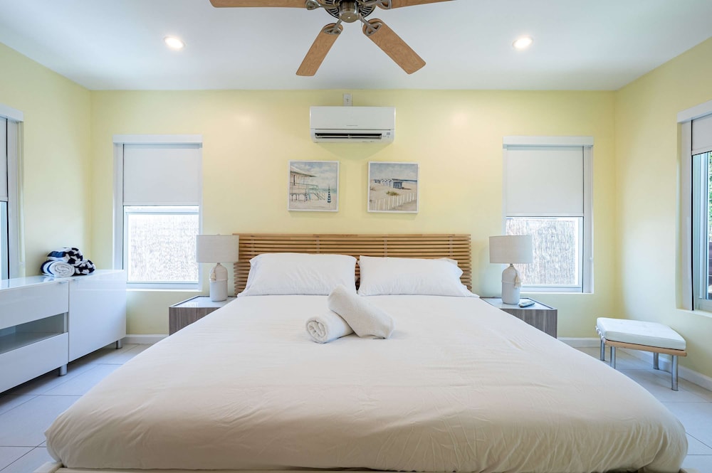 Casa Del Mar Beach Apartment Suite 1