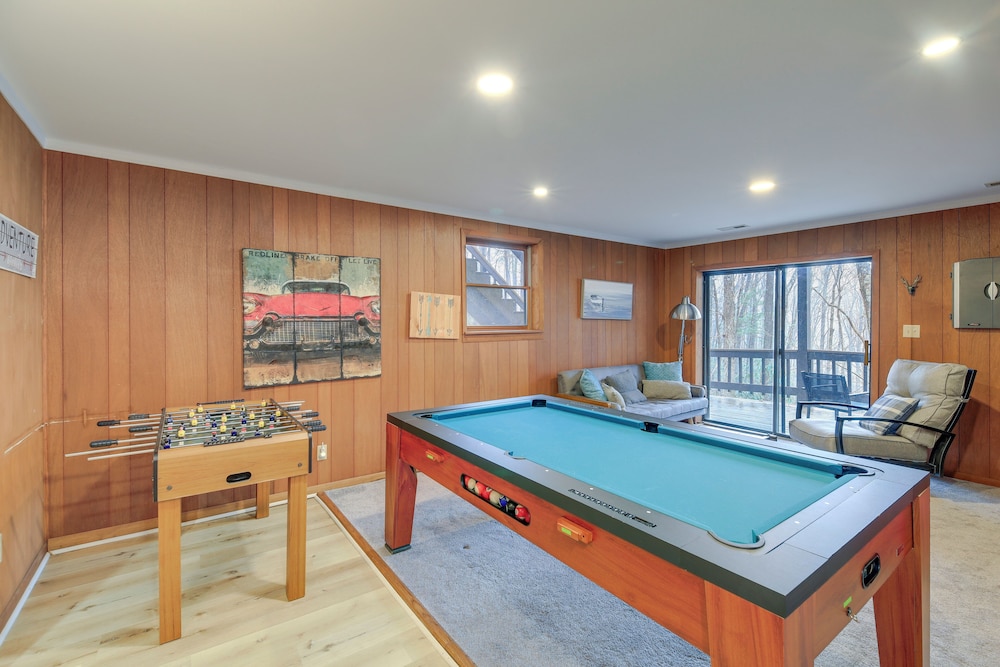 Blue Ridge Mountains Cabin w/ Community Perks!