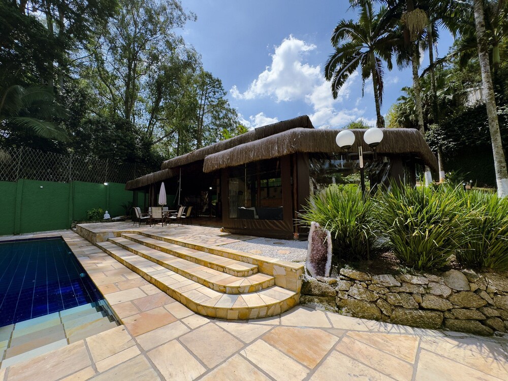 Casa de Luxo 2500m na Granja Viana