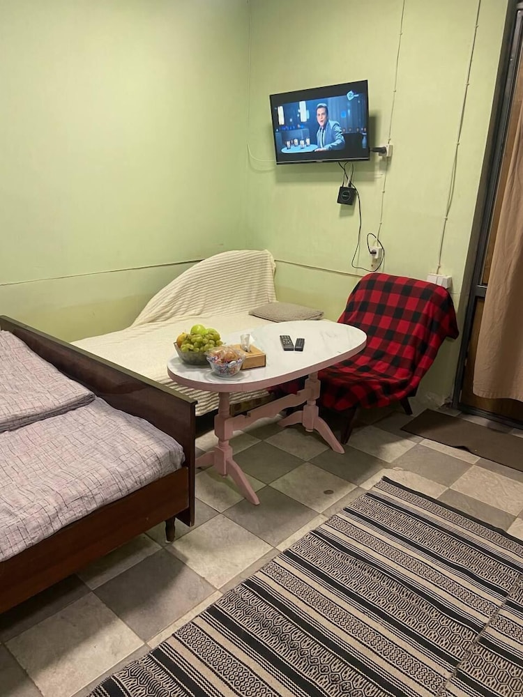 Vahes Family Guest house