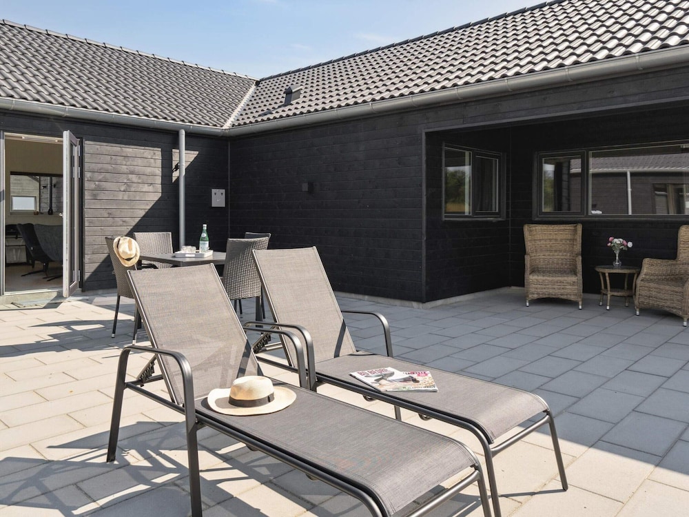 5 Star Holiday Home in Rodby
