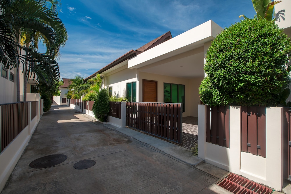 Laem Ka Residence by Tropiclook