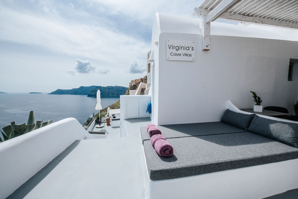 Virginia's Cave Villas