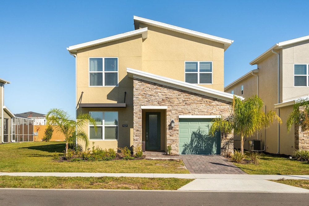 Chic 5bed Home With Themed Rooms