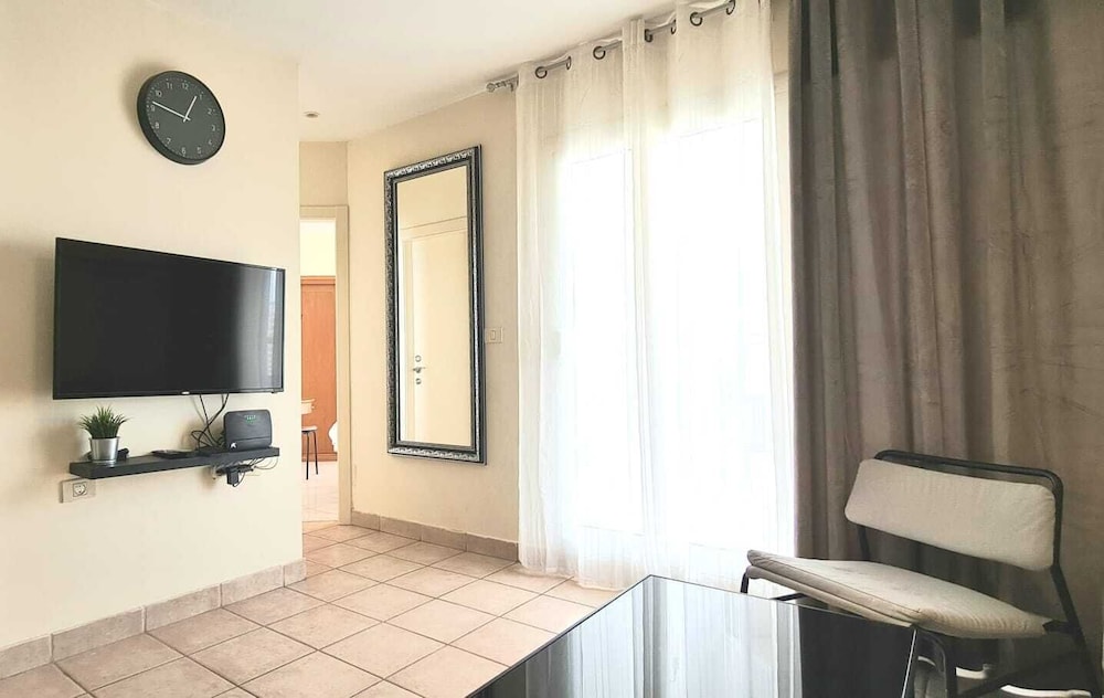 18Go to Leonardo apartments