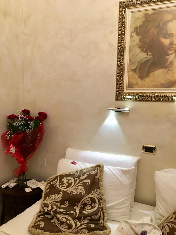 Roma Royal Residence