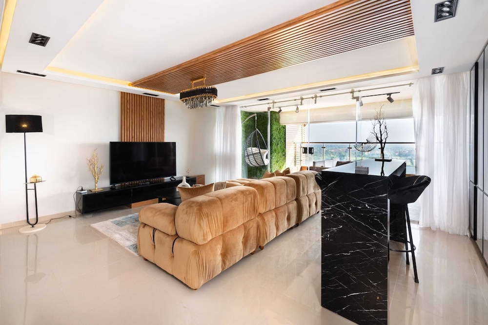The Paragon Of The Nile 2 BDR Apt. @ Maadi