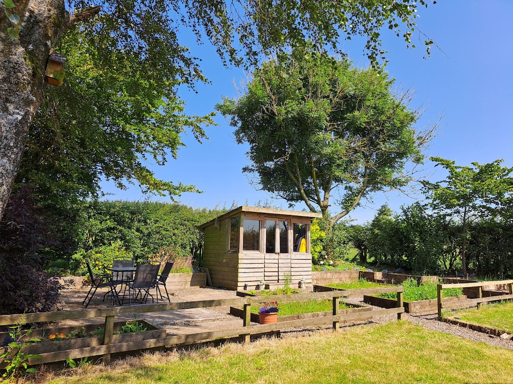 Bogrie Cottage