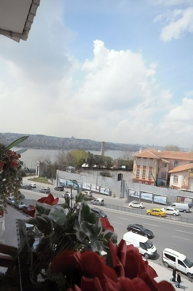 Pera Life Otel - Image 6