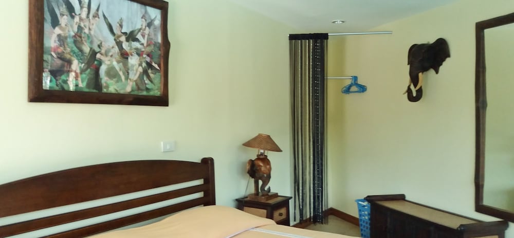Baan Laksee Pool Villa