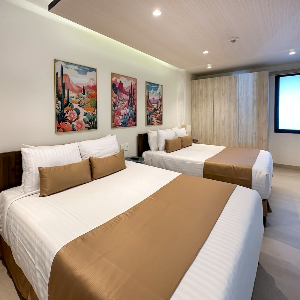 Has it all Beachfront Retreat With Stunning Views