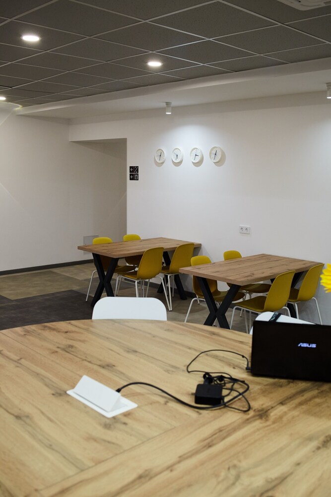 meeting & event spaces