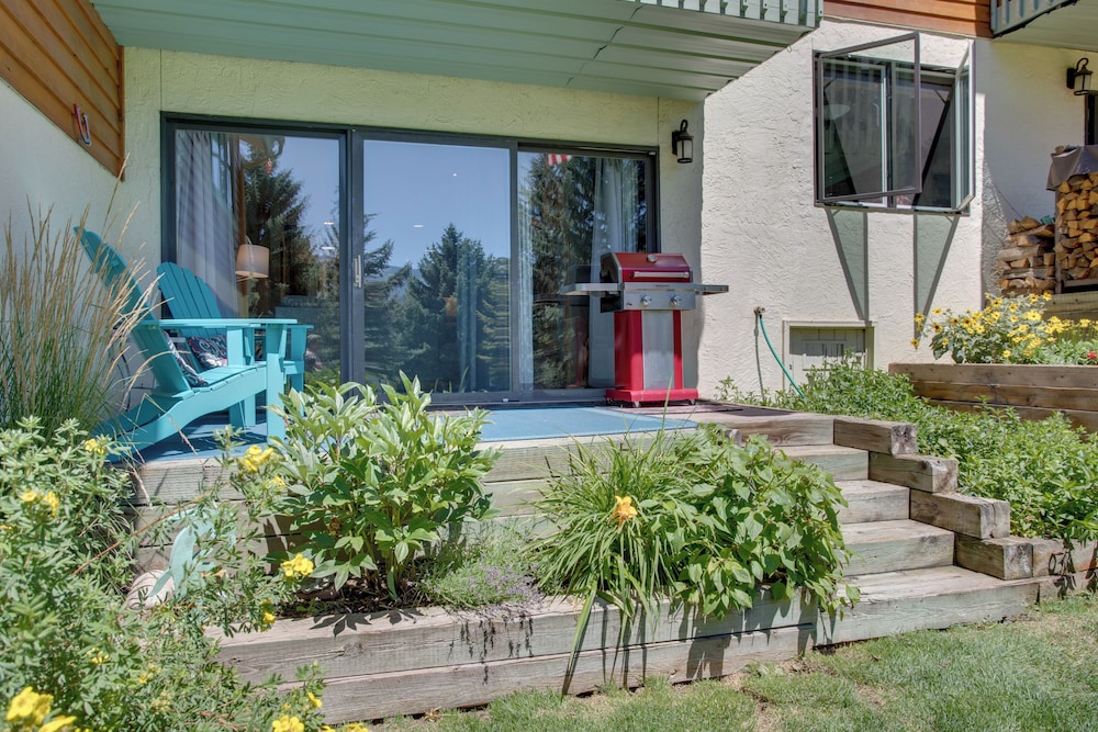 Renovated Avon Condo 5 Mins to Beaver Creek Resort - Property Image 11