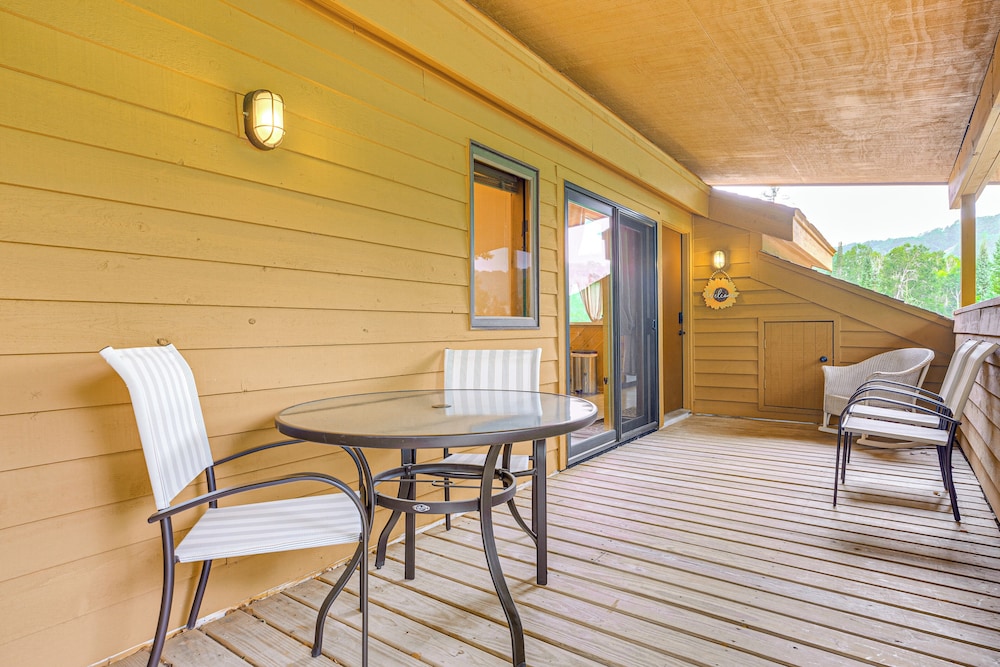 Golf, Swim & Ski: Schuss Mtn Family Getaway!