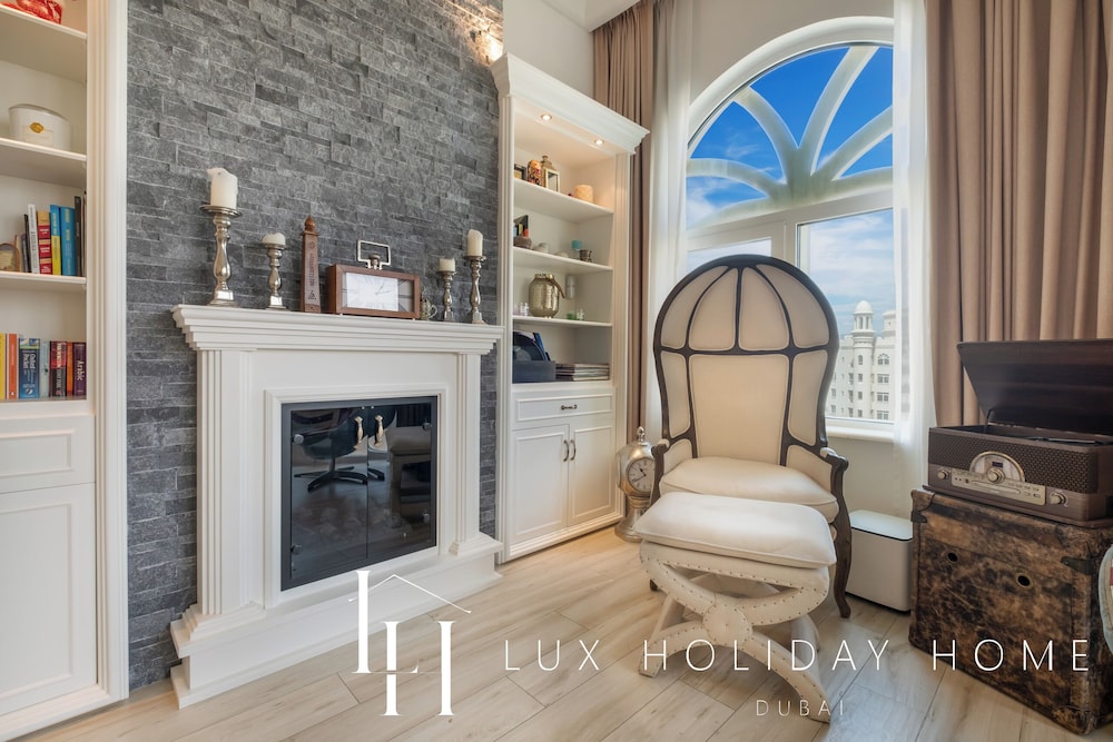 LUX The Shoreline Sea View Suite